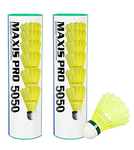 Image of Strauss Nylon Shuttle, Green (Medium Slow, 76, Pack of 12)